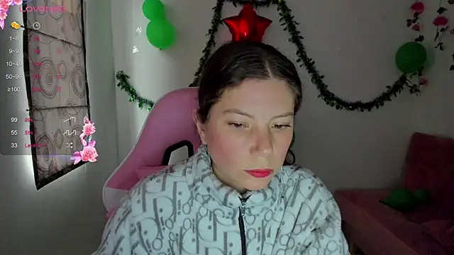 Snapshot of Susana_garcia_ chatting on 12.30.24 Susana garcia  online show from 12.30.24