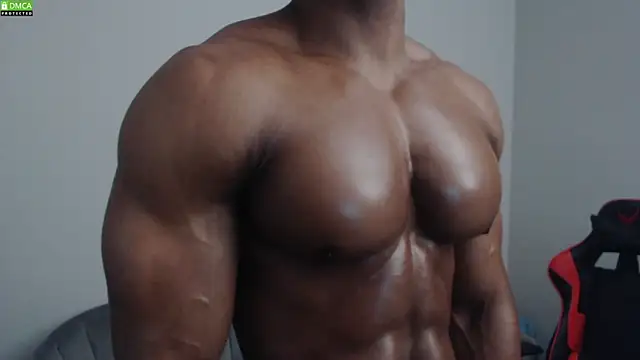 Snapshot of exquisite50 chatting on 12.13.25 exquisite50 online show from 12.13.25