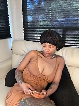 butterflybootyy online show from 09.18.25