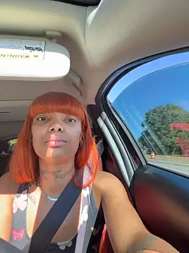 butterflybootyy online show from 10.20.25