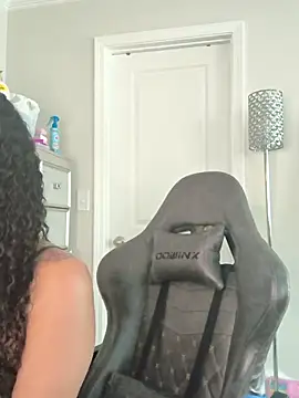 butterflybootyy online show from 05.21.26