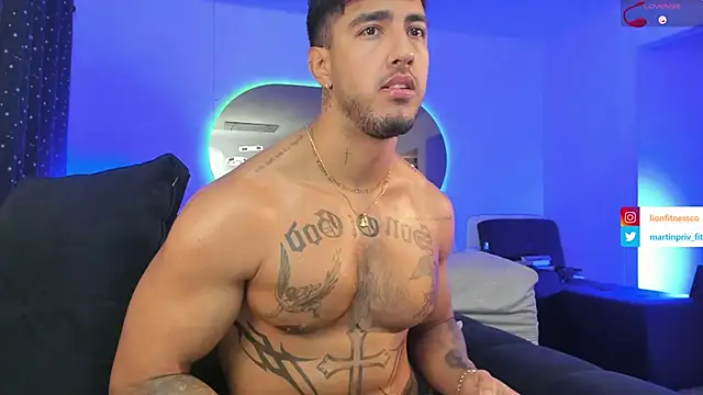 Snapshot of JACOB_MARTINS chatting on 03.11.25 JACOB MARTINS online show from 03.11.25