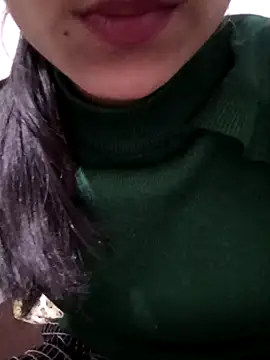 Snapshot of Riyu_05 chatting on 02.14.25 Riyu 05 online show from 02.14.25