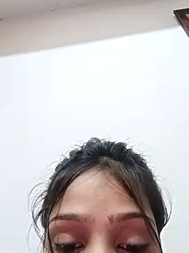 Snapshot of Riyu_05 chatting on 02.25.25 Riyu 05 online show from 02.25.25