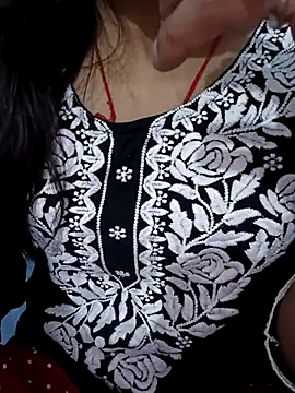 Snapshot of Riyu_05 chatting on 10.30.25 Riyu 05 online show from 10.30.25