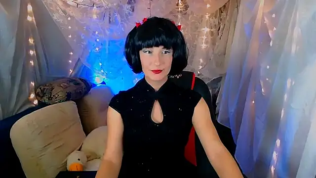 AgathaNoxe online show from 09.18.25