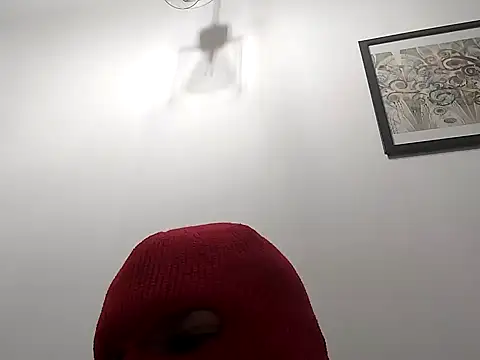 Snapshot of Martin_Smit1989 chatting on 12.18.24 Martin Smit1989 online show from 12.18.24