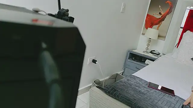 Lizzymontanaa online show from 02.13.26