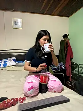 emiliaharper408 online show from 12.03.24