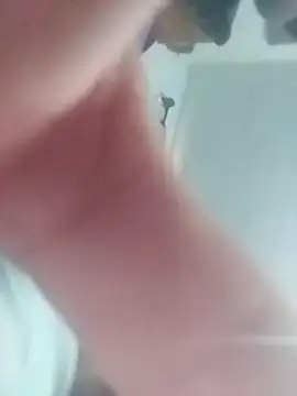 Snapshot of SINUECASTILLO chatting on 12.23.24 SINUECASTILLO online show from 12.23.24