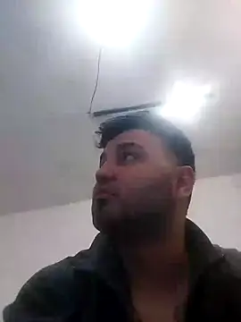 Snapshot of SINUECASTILLO chatting on 01.11.25 SINUECASTILLO online show from 01.11.25