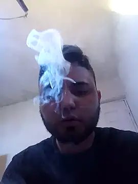 Snapshot of SINUECASTILLO chatting on 01.28.25 SINUECASTILLO online show from 01.28.25