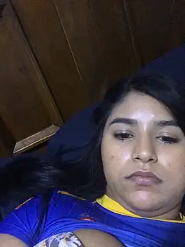 Snapshot of SINUECASTILLO chatting on 03.20.25 SINUECASTILLO online show from 03.20.25