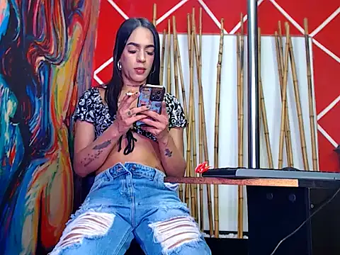 Snapshot of sofi_doll77 chatting on 04.30.26 sofi doll77 online show from 04.30.26