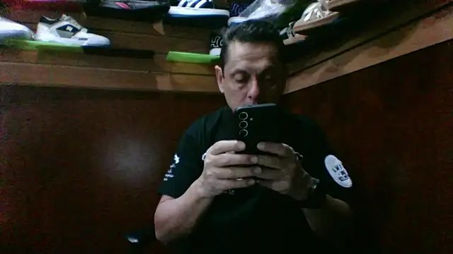 MarcusKelvin online show from 09.12.25