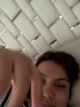 Snapshot of valeria2019hot chatting on 04.30.26 valeria2019hot online show from 04.30.26