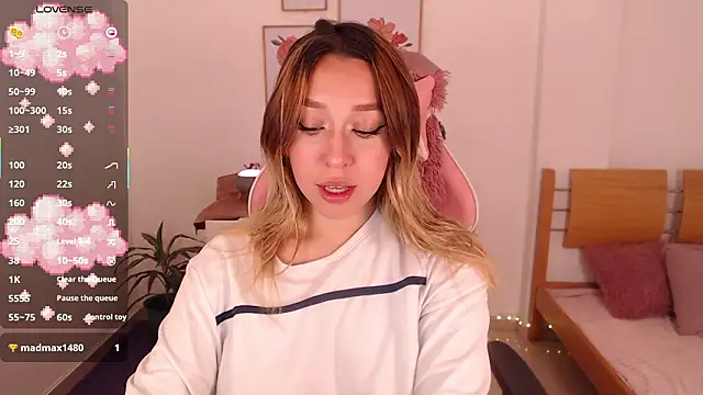 Dahlia  espresso online show from 02.10.26