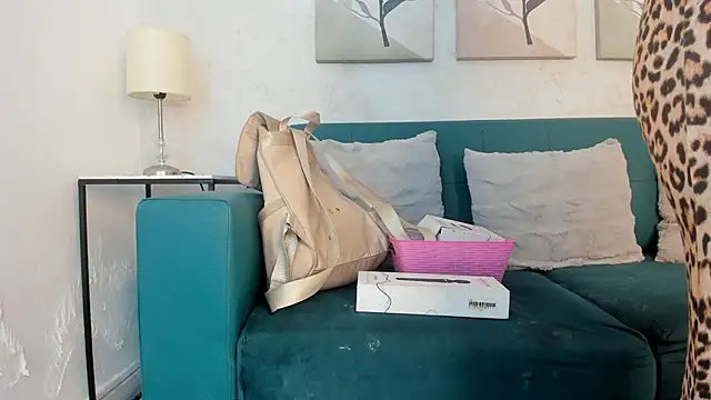 miranda villa online show from 11.21.25