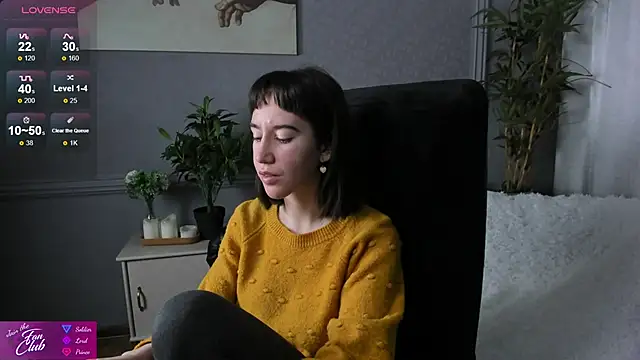 Snapshot of Belle_Via chatting on 12.12.24 Belle Via online show from 12.12.24