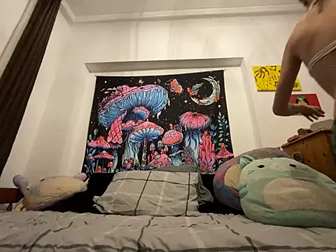 EmilyCleeveland online show from 02.26.25