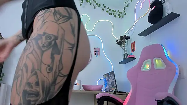 AlyRoses online show from 03.14.25