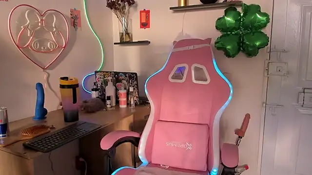 AlyRoses online show from 03.21.25