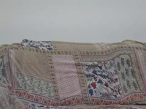 Snapshot of mishi_kaur chatting on 03.12.25 mishi kaur online show from 03.12.25