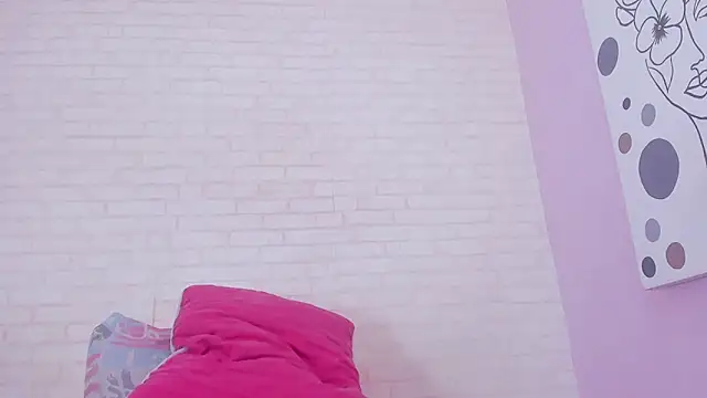 Tiffany mendez online show from 03.18.25