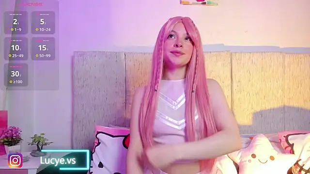 LucyEvans  online show from 10.13.25