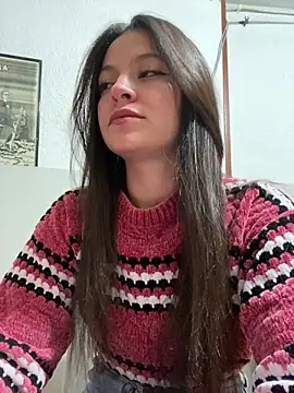 LucyEvans  online show from 10.21.25