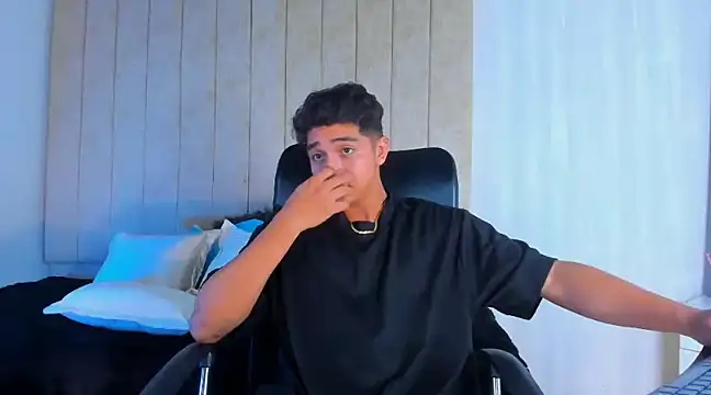 Muichiro tokito1 online show from 02.05.25