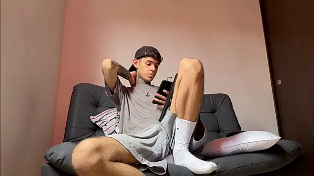 Saturno v online show from 03.20.25