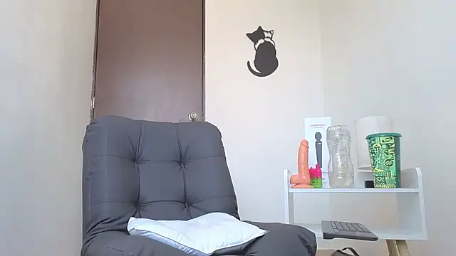 Saturno v online show from 10.22.25