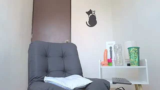 Saturno v online show from 10.24.25