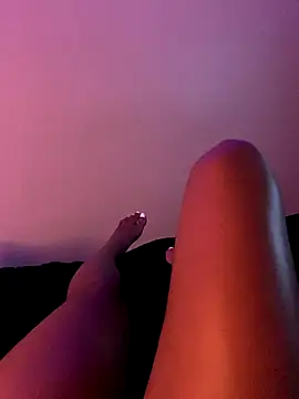 ReineNeferrti online show from 10.02.25