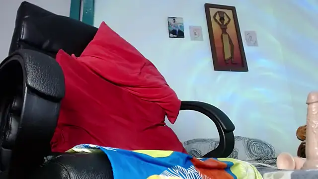 Snapshot of Sexy-Favgirl chatting on 04.06.26 Sexy-Favgirl online show from 04.06.26