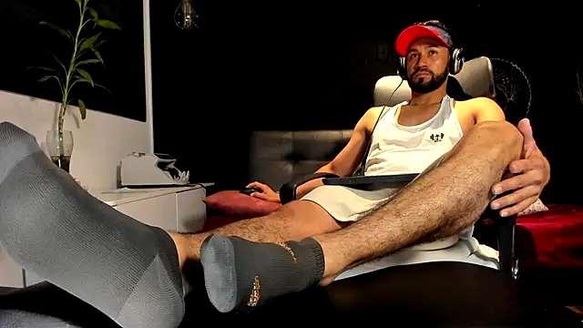 Snapshot of alessandro_wye chatting on 11.13.25 alessandro wye online show from 11.13.25