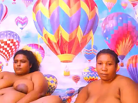 Snapshot of SexcGals chatting on 12.15.24 SexcGals online show from 12.15.24