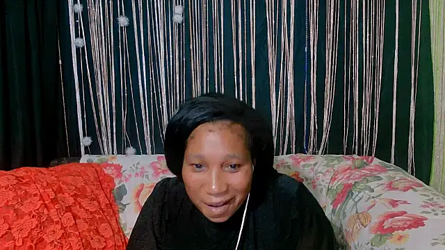 Snapshot of SexcGals chatting on 10.27.25 SexcGals online show from 10.27.25