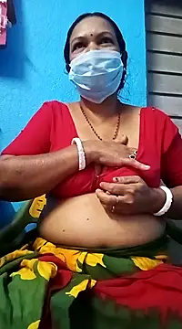 Snapshot of Riyaa_2024 chatting on 12.10.24 Riyaa 2024 online show from 12.10.24