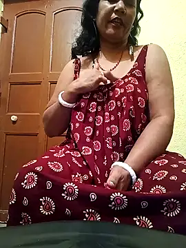 Snapshot of Riyaa_2024 chatting on 12.24.24 Riyaa 2024 online show from 12.24.24