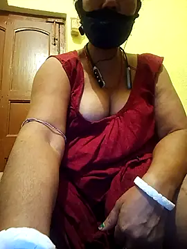 Snapshot of Riyaa_2024 chatting on 12.26.24 Riyaa 2024 online show from 12.26.24