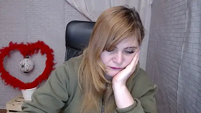 DaniellaKiss online show from 02.19.25