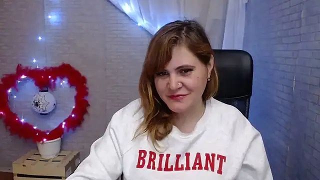 DaniellaKiss online show from 03.12.25