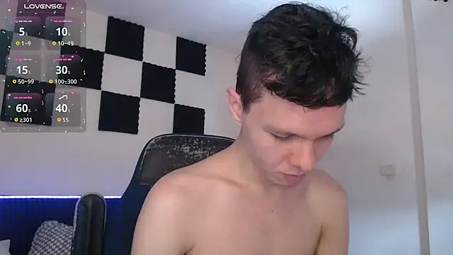 bryamado69 online show from 11.17.25