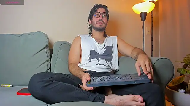 Snapshot of Ackerman_Eren_ chatting on 09.29.25 Ackerman Eren  online show from 09.29.25