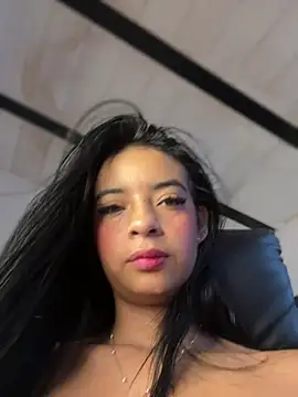 Laura fernandezII online show from 02.08.25