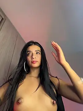 Laura fernandezII online show from 11.06.25