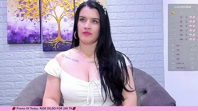 Snapshot of LenaRuiz_ chatting on 03.06.25 LenaRuiz  online show from 03.06.25