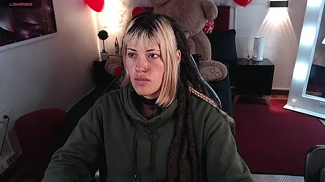  sharlotte777 online show from 02.17.25